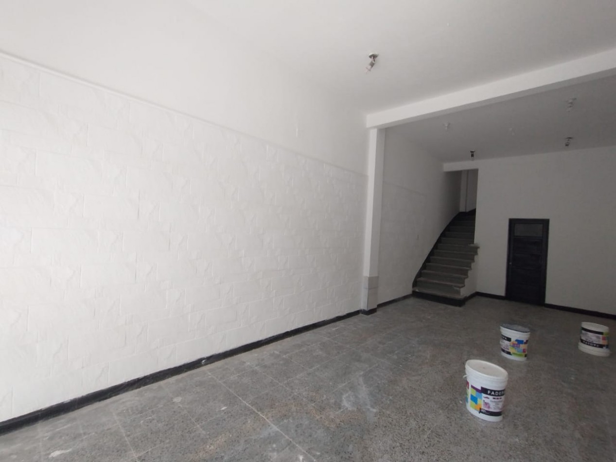 Alquiler Local. Barrio Centro. Alvear 448