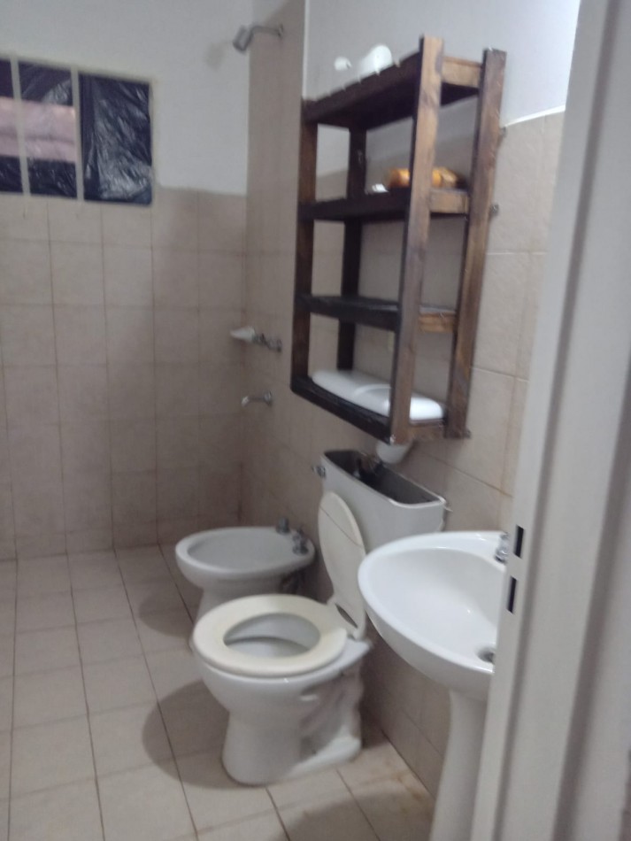 Alquiler Casa 2 dormitorios. Vuelta de Obligado al 200