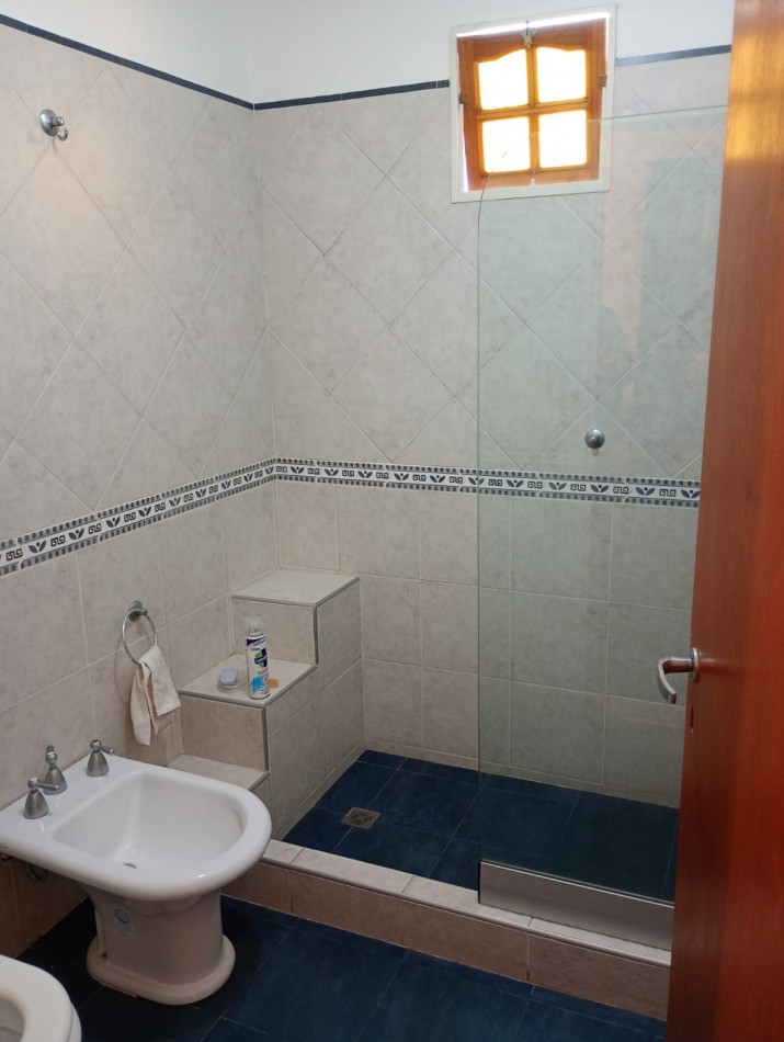 Venta casa 3 Dormitorios- Barrio Quebrada de las Rosas