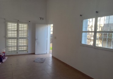 Alquiler Casa 2 dormitorios. Vuelta de Obligado al 200